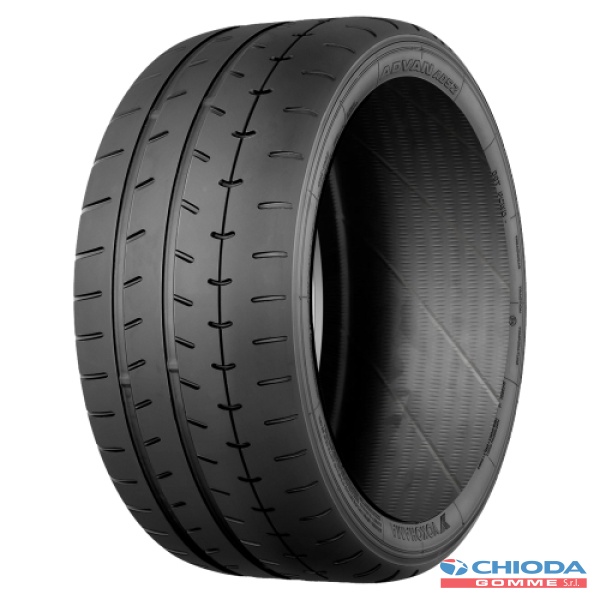 YOKOHAMA ADVAN A052 (SEMI SLICK)